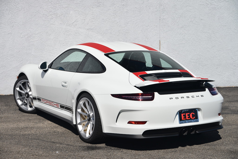 Illustration for article titled The First Porsche 911 R Is For Sale In The U.S. And Its Price Is Astronomical